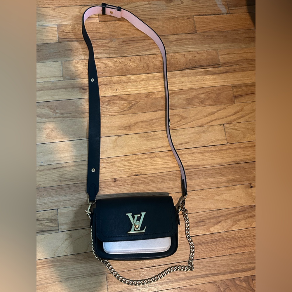 Louis Vuitton Cross Body Bag and Clutch with Gold Chain Authentic